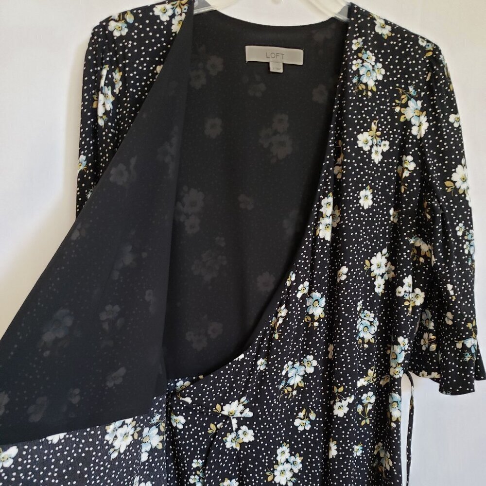 Loft - Black, Blue and White Floral Romper. Size 2 - Picture 5 of 7